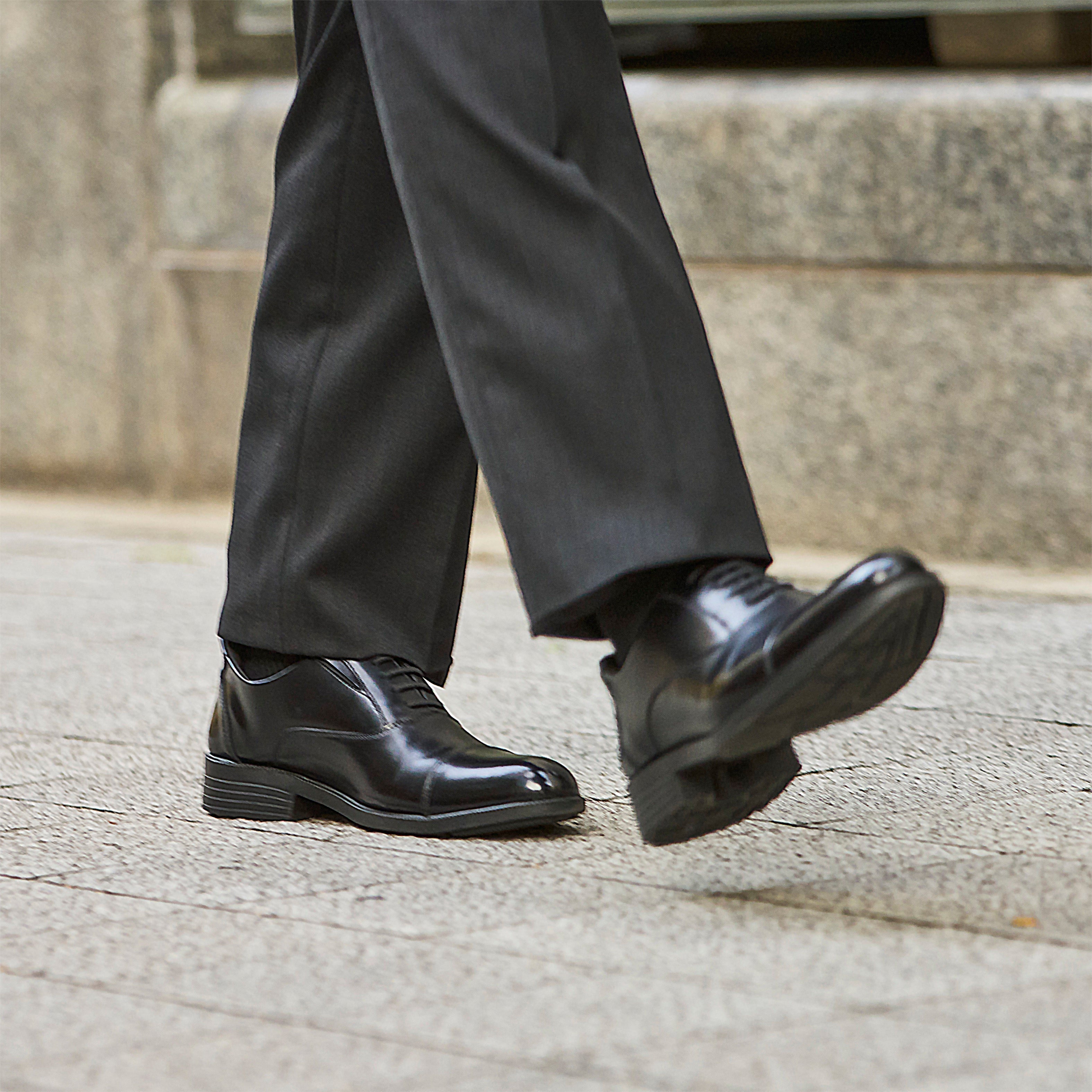 【通勤革命】スニーカーのように歩きやすいビジネスシューズの選び方|FEATHER STEP(フェザーステップ)公式オンラインショップ