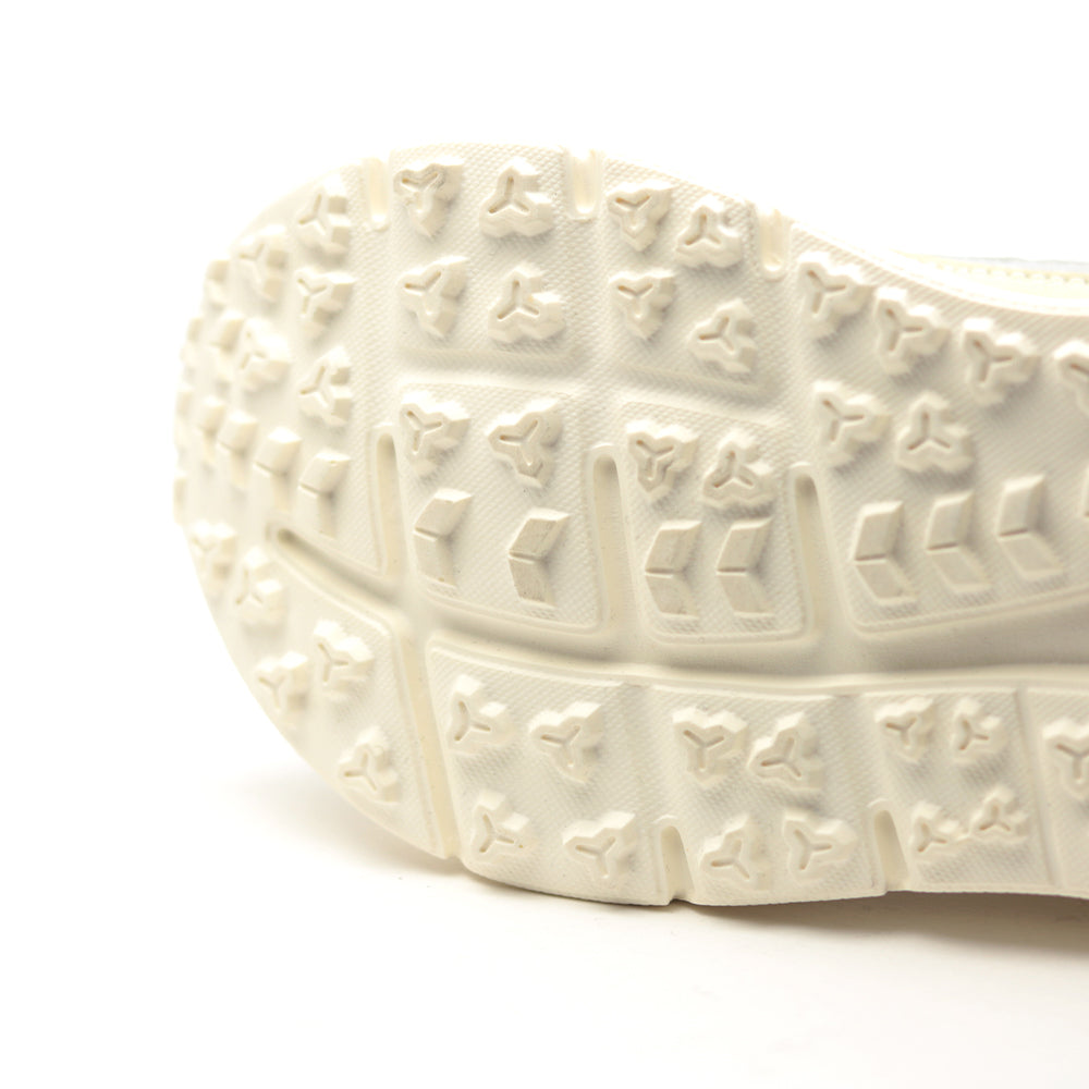 やみつきの履き心地 レディース厚底スニーカー FS-304 BEIGE｜FEATHER STEP（フェザーステップ）公式オンラインショップ